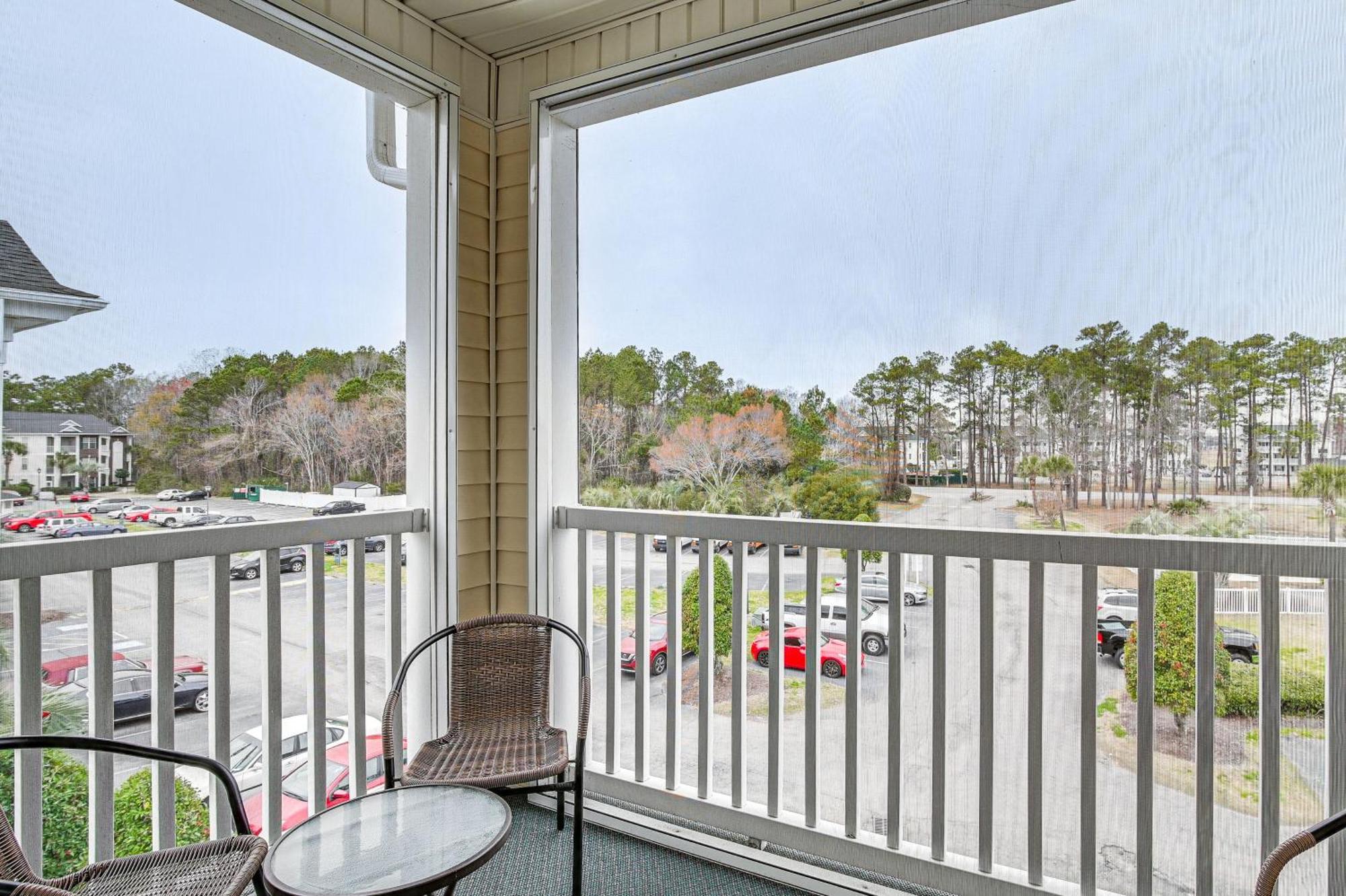 Breezy Golf Condo With Pool Access, 4 Mi To Beach Myrtle Beach Eksteriør billede