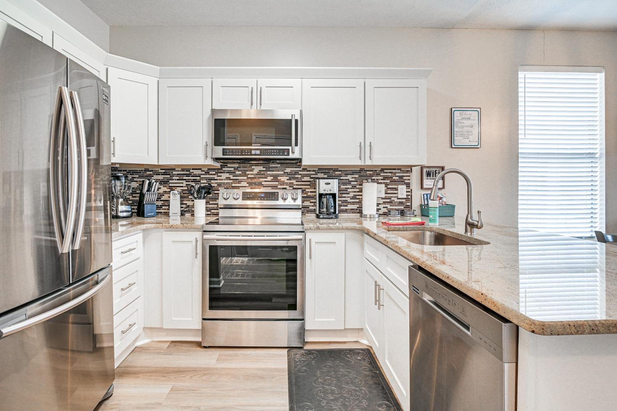 Breezy Golf Condo With Pool Access, 4 Mi To Beach Myrtle Beach Eksteriør billede